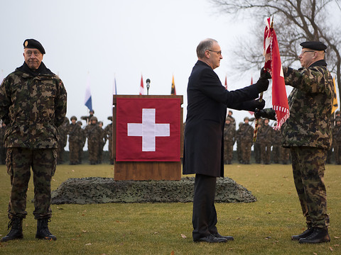 Le commandement de l'armée passe dans les mains de Philippe Rebord