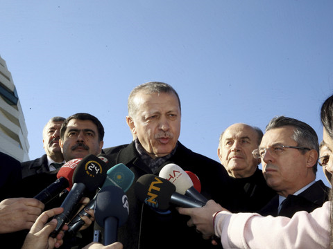Le renforcement des pouvoirs d'Erdogan soumis au Parlement