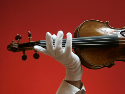 Un précieux violon a été volé à la gare de Genève-Cointrin