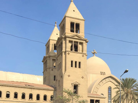 Explosion dans une cathédrale copte au Caire: au moins 25 morts