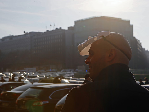 Jets d'oeufs et barrage: Uber fait grincer des dents à Paris