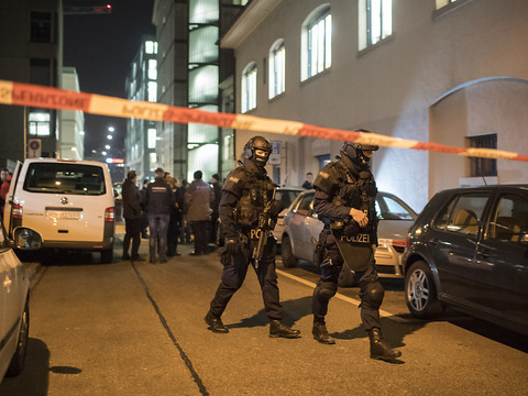 Un inconnu tire dans un centre de prières islamique zurichois et fait trois blessés