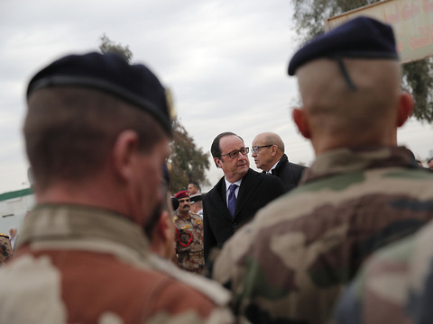 A Bagdad, Hollande souhaite une année de victoire contre le terrorisme