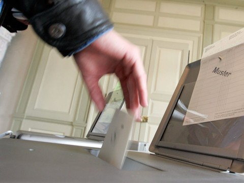 Vaud, Valais et Neuchâtel renouvellent leur gouvernement