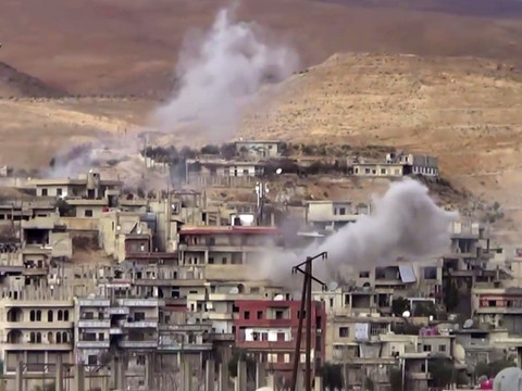 Syrie: poursuite des bombardements près de Damas malgré la trêve