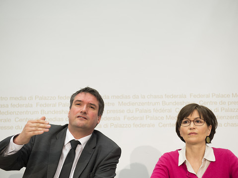 Les opposants à la RIE III veulent convaincre en Suisse romande