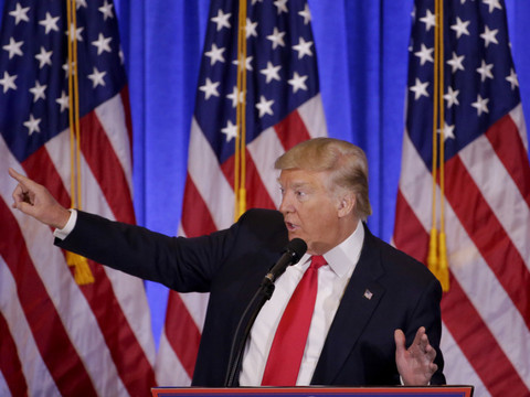 Russie: Donald Trump dénonce les fausses informations à son sujet