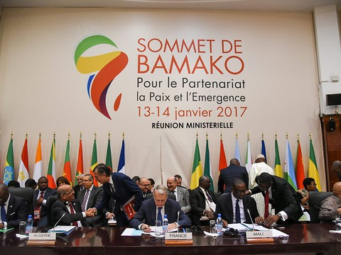Sécurité et démocratie au menu du sommet Afrique-France de Bamako