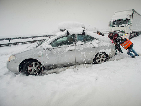 Neige, froid et inondations ont beaucoup sollicité le TCS