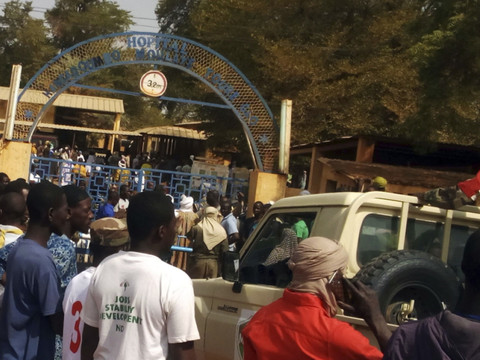 Près de 50 morts au Mali dans un attentat-suicide
