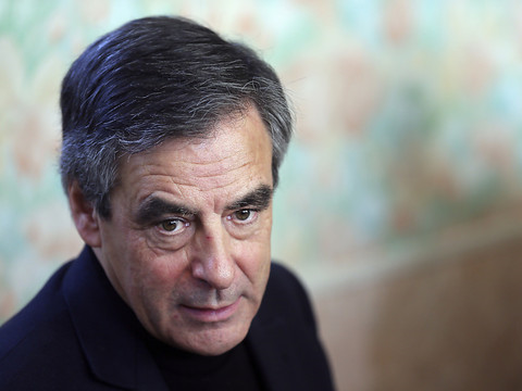 Fillon: accord avec Merkel sur déficits et commerce américain