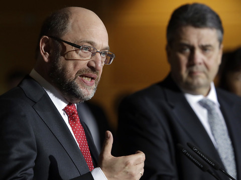 Elections allemandes: le SPD propose Schulz pour affronter Merkel