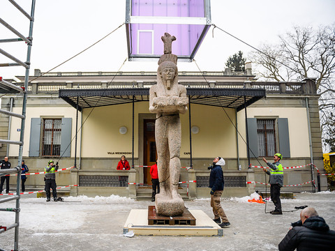 Trois sculptures colossales installées au musée Rietberg