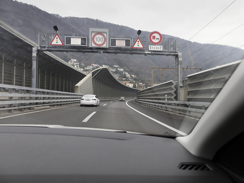 Transports publics gratuits pour lutter contre la pollution au Tessin