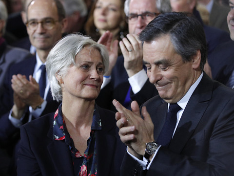 Le couple Fillon entendu sur des soupçons d'emplois fictifs