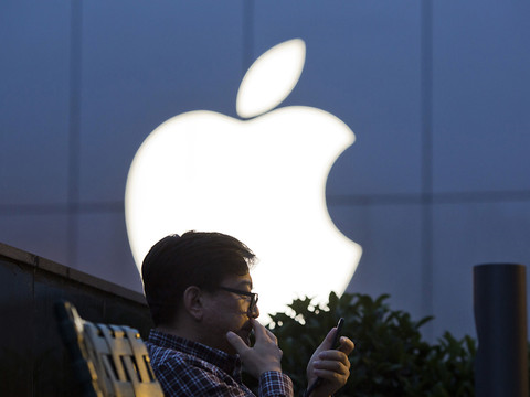 Les ventes de l'iPhone d'Apple meilleures qu'attendu