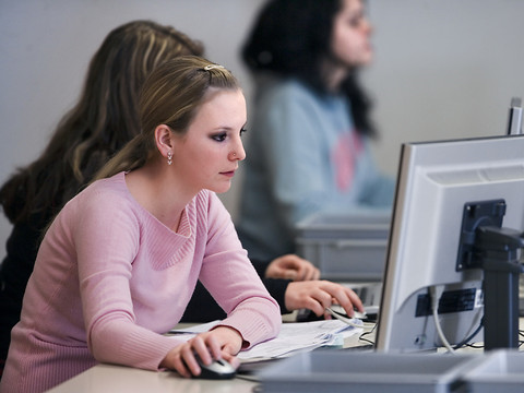 L'informatique pourrait devenir obligatoire au gymnase