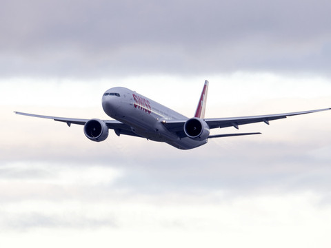 Atterrissage d'urgence au Canada: avion de remplacement en vol