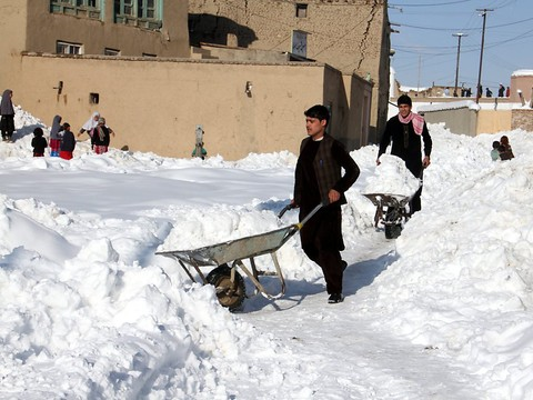 Plus de cent morts dans des avalanches en Afghanistan et au Pakistan