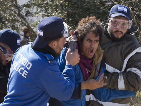 Vives réactions après le vote par Israël de la loi sur les colonies