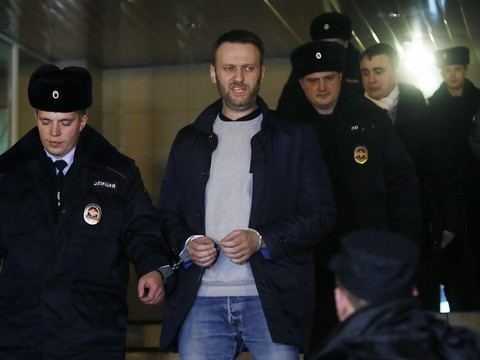 L'opposant russe Navalny condamné à 5 ans avec sursis