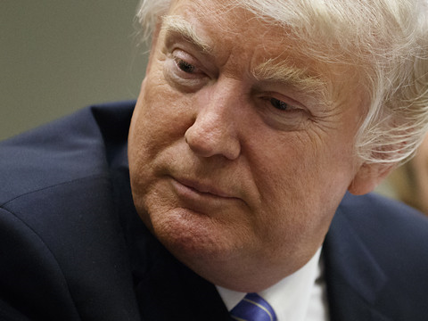 Trump accuse le renseignement américain de fuites à la presse