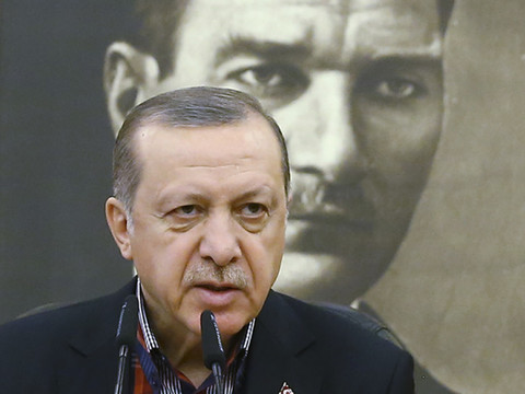 Erdogan lance sa campagne pour le référendum du 16 avril