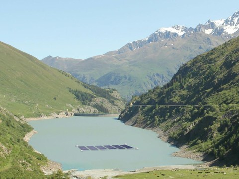 Un projet de centrale solaire couplée à un barrage en Valais