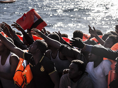 Quelque 730 migrants secourus au large de la Libye