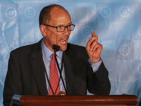 Les démocrates choisissent Tom Perez pour diriger le parti