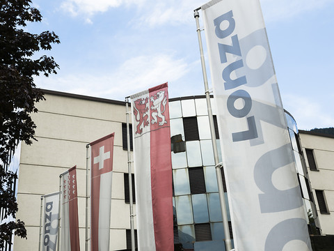 Lonza et Sanofi investissent 290 millions dans une usine à Viège