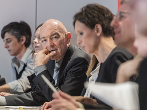 L'aile réformiste du PS se garde de se positionner clairement