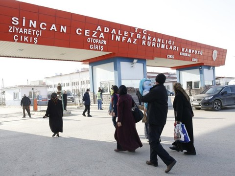 Le plus grand procès de putschistes présumés s'ouvre en Turquie