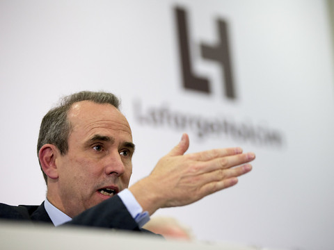 LafargeHolcim confirme son intérêt à participer au mur de Trump