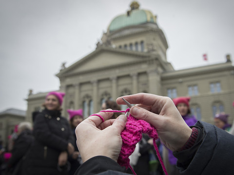 Droits des femmes: invasion de 