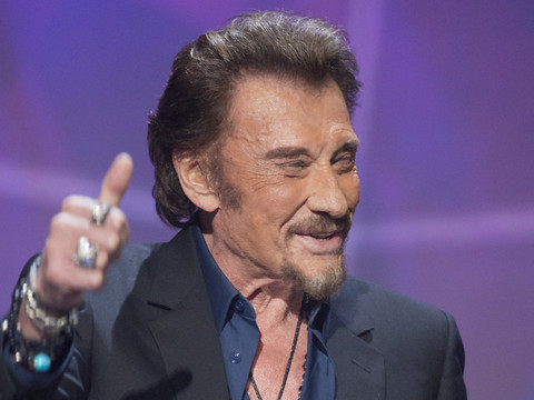 Johnny Hallyday annonce être traité pour un cancer
