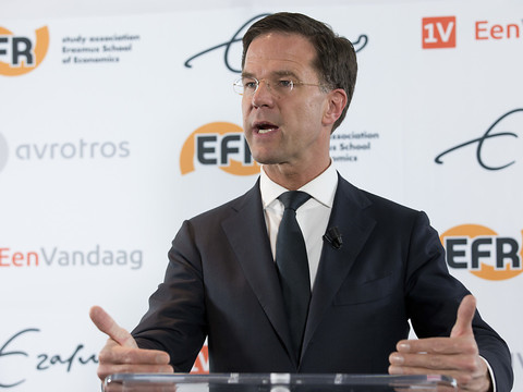 Pays-Bas: le 1er ministre appelle les électeurs à stopper le populisme