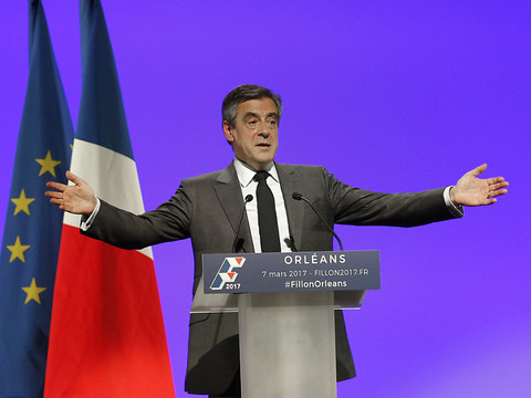 François Fillon inculpé pour détournement de fonds publics