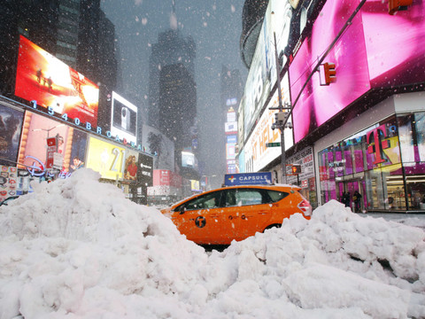 Le nord-est des Etats-Unis sous la neige et les rafales