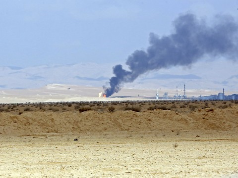 Début de l'évacuation des derniers rebelles de Homs