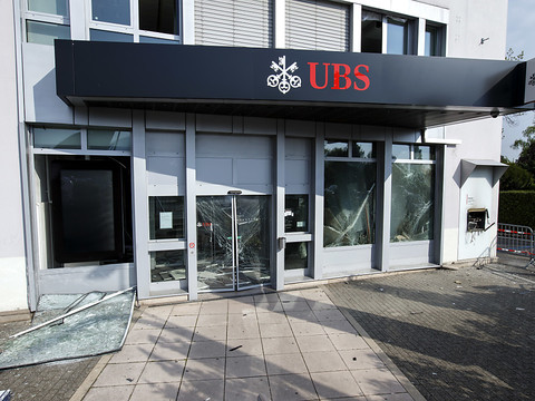 France: UBS devrait être renvoyée en correctionnelle