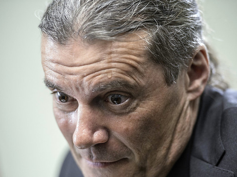 Oskar Freysinger dépassé