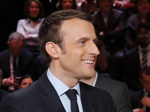 Macron prend l'ascendant sur Le Pen après le débat