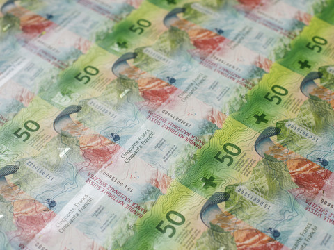 Excédent courant de la Suisse de 70 milliards en 2016