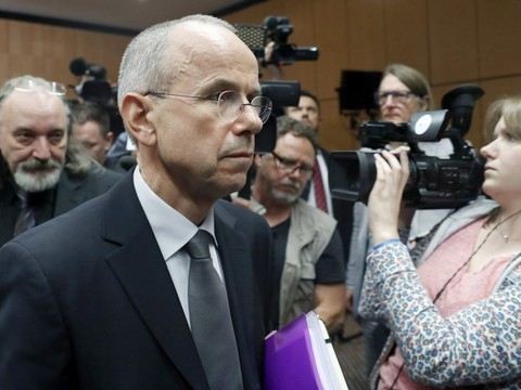 Crash Germanwings: le père du copilote conteste la thèse du suicide