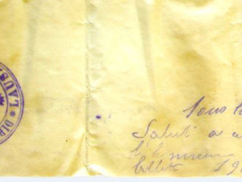 Un journal anarchiste de 1900 dans un mur des quais d'Ouchy