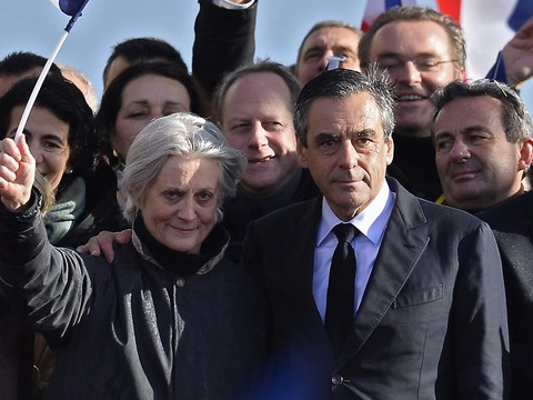 Fillon certain d'être blanchi par la justice avec son épouse