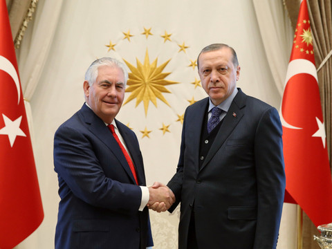 Le secrétaire d'Etat américain rencontre Erdogan
