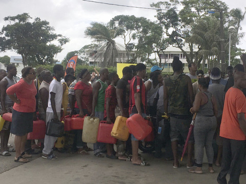 Guyane française: les manifestatnts revendiquent un nouveau statut