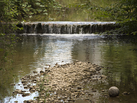 Les petits cours d'eau sont encore trop pollués, selon l'Eawag